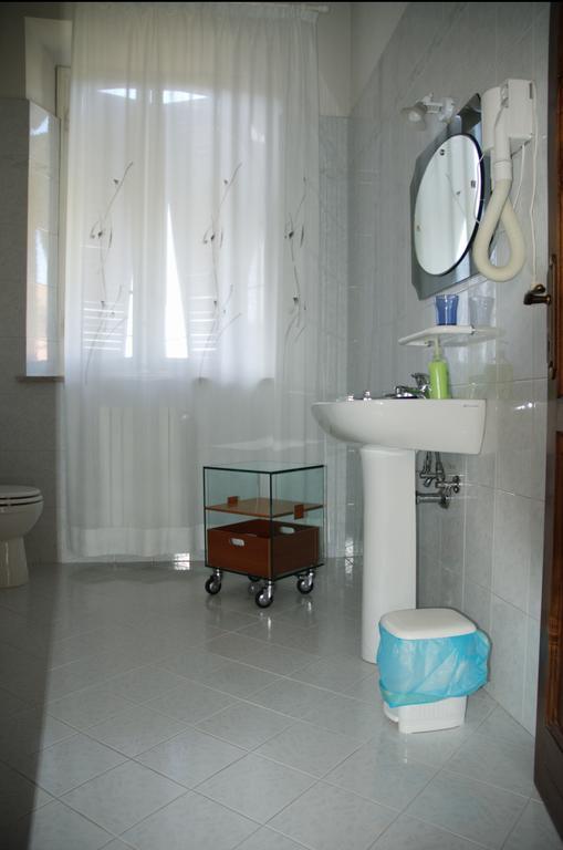 Affittacamere Villa Delia Lucca Zimmer foto